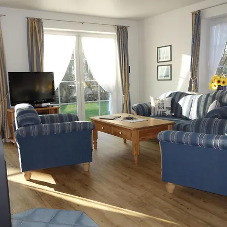 Dom wakacyjny Haushaelfte Luv Und Lee *