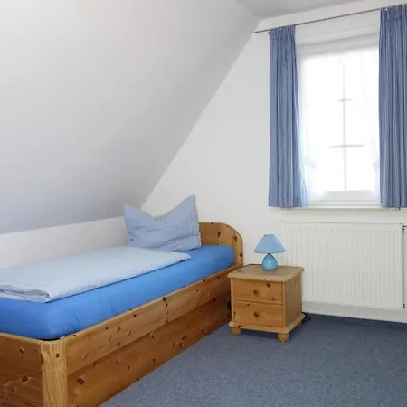 Dom wakacyjny Haushaelfte Luv Und Lee *