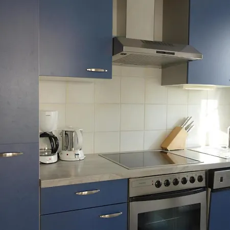 Haushaelfte Luv Und Lee *